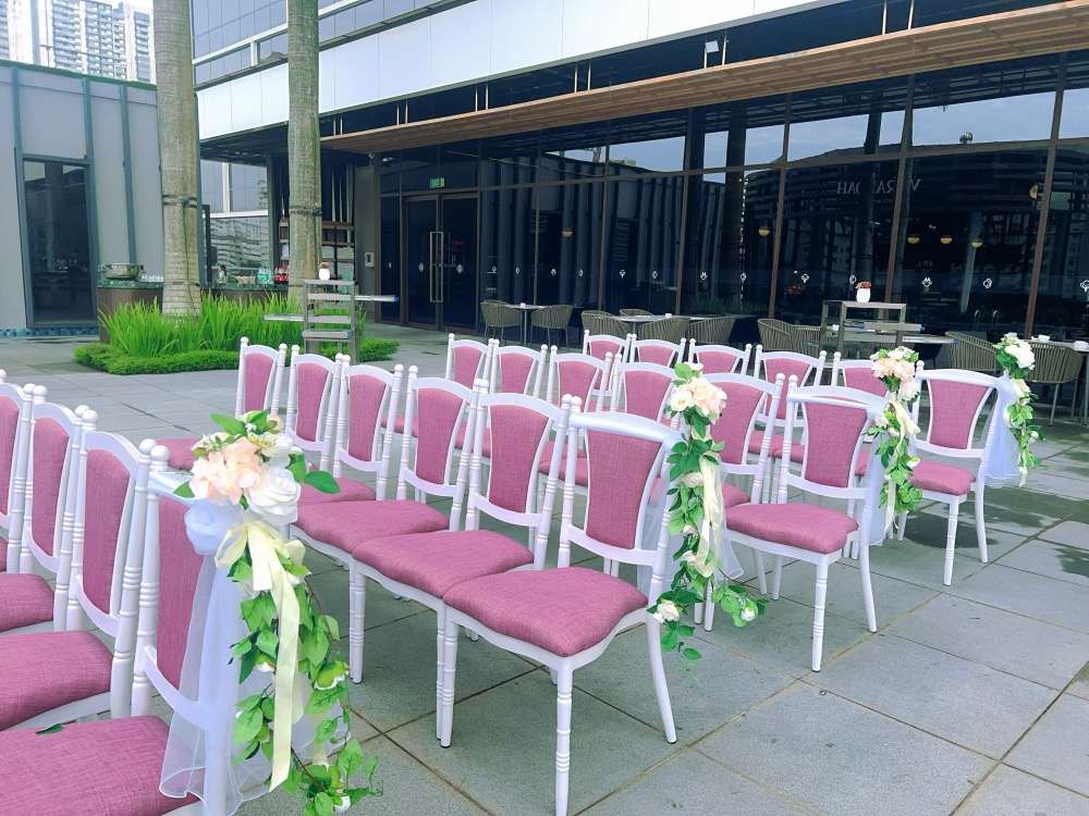 Momentus Hotel Alexandra Singapore Poolside Outdoor Wedding Decoration by Wingding Event Styling